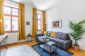 Global Living - Downtown Cozy Home in the Gozsdu Garden Budapest